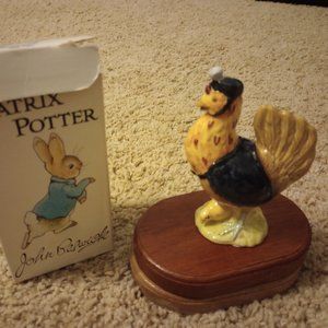 Beatrix Potter figurine Sally Henny Penny